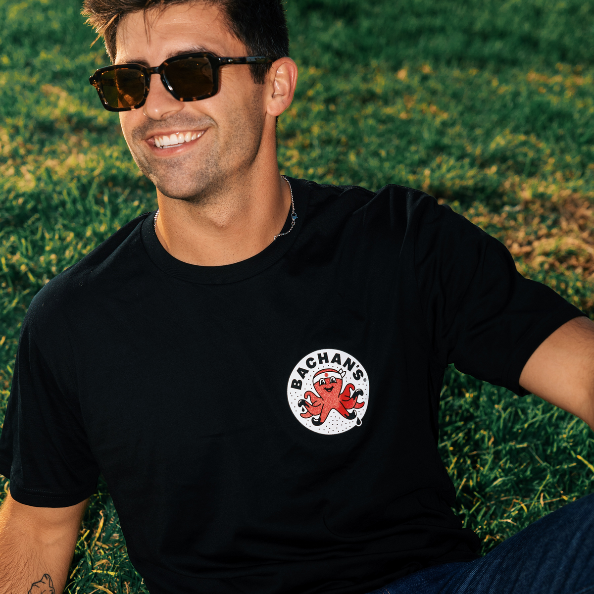 Knuckles Tee W9